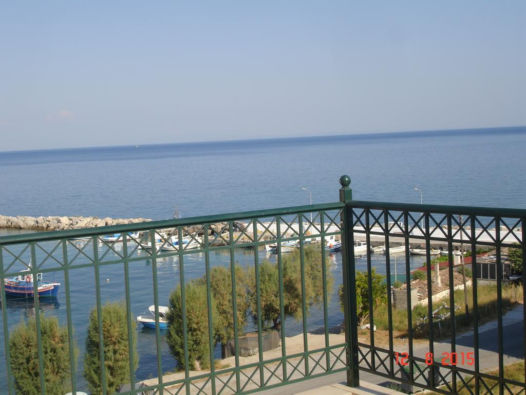 Cohyli Hotel Ireo (Samos) Quarto foto